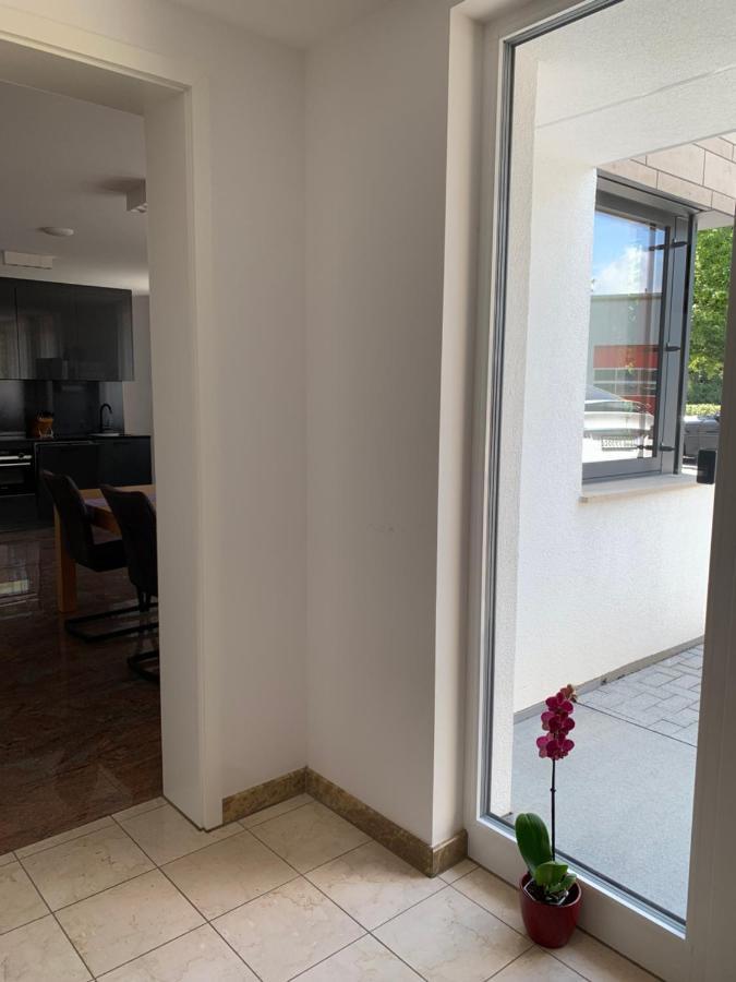Mosaikhaus Smart Home Würselen Екстериор снимка
